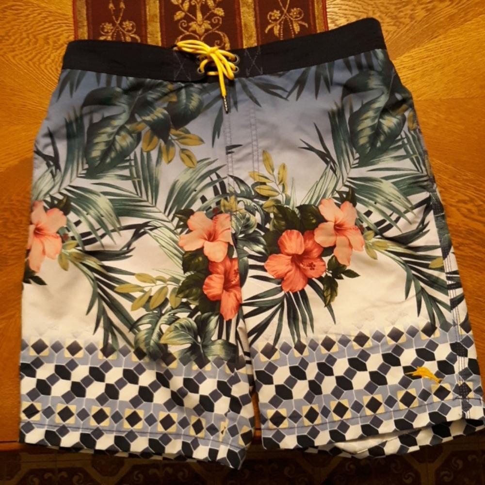 Tommy Bahama Board shorts